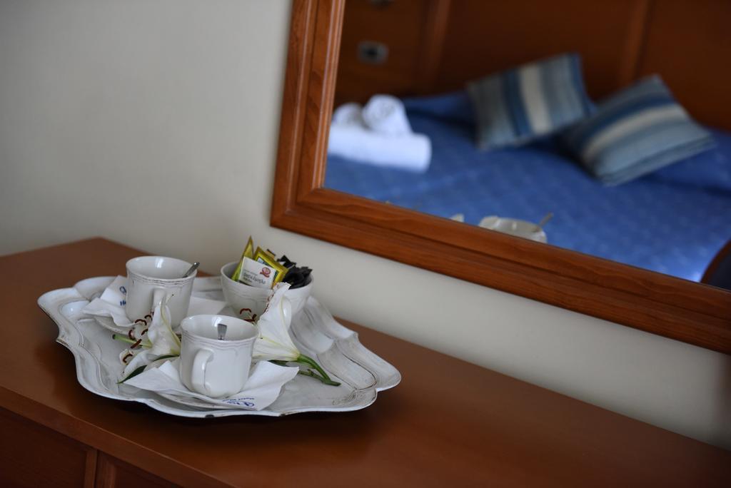 Blue Sea Hotel Mytilíni Kültér fotó